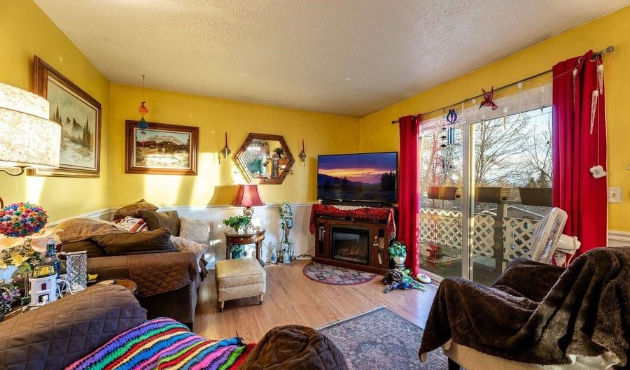 603 Kearney Ave, Buffalo, WY 82834 - 4 Beds, 2 Bath