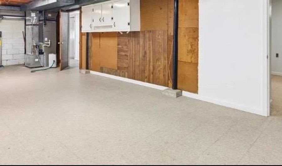 4305 BRIGGS CHANEY Rd, Beltsville, MD 20705 - 5 Beds, 3 Bath