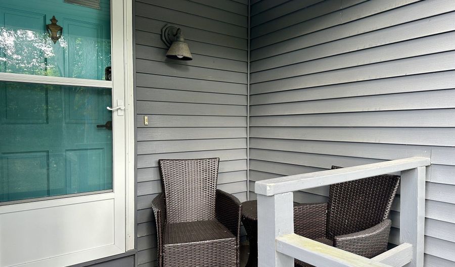 36 Tuxis Rd, Madison, CT 06443 - 1 Beds, 1 Bath