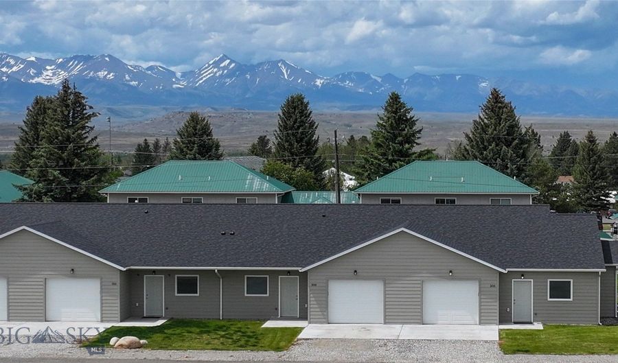 306 W 9th Ave, Big Timber, MT 59011 - 3 Beds, 2 Bath