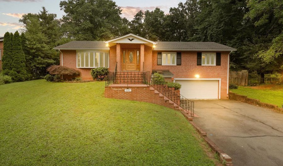 4100 DOWNING St, Annandale, VA 22003 - 4 Beds, 3 Bath