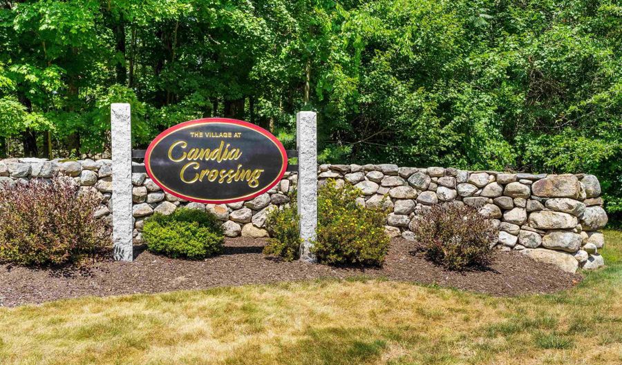39 Pineview Dr, Candia, NH 03034 - 2 Beds, 3 Bath