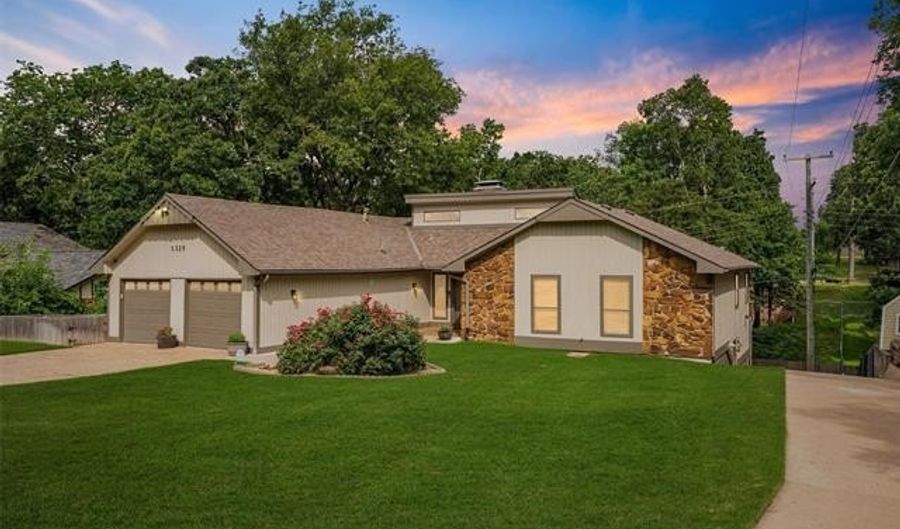 1325 Bynum Rd, Bartlesville, OK 74006 - 4 Beds, 3 Bath