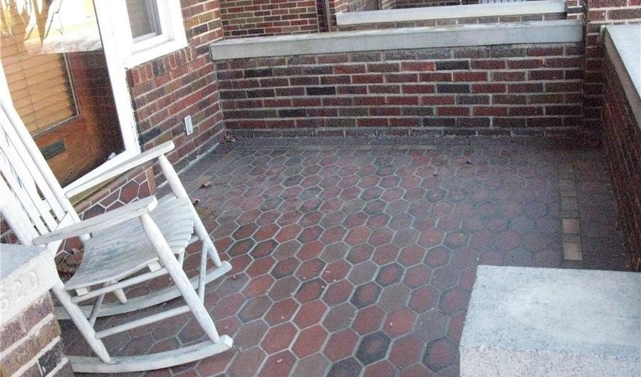 520 N Muhlenberg St, Allentown, PA 18104 - 3 Beds, 2 Bath