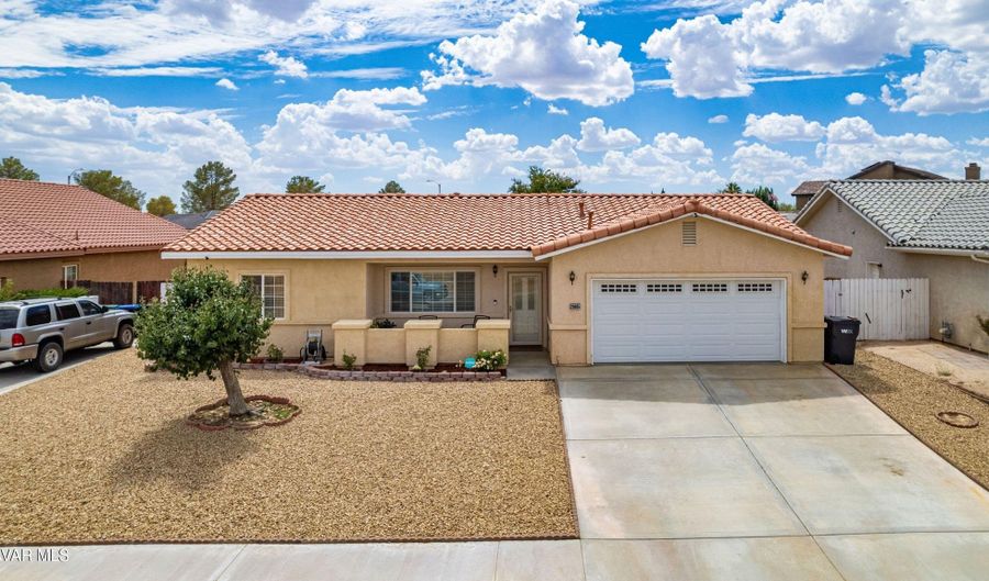 20805 W Lake Dr, California City, CA 93505 - 3 Beds, 2 Bath