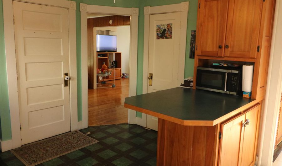 18 Webster St, Barre, VT 05641 - 4 Beds, 2 Bath