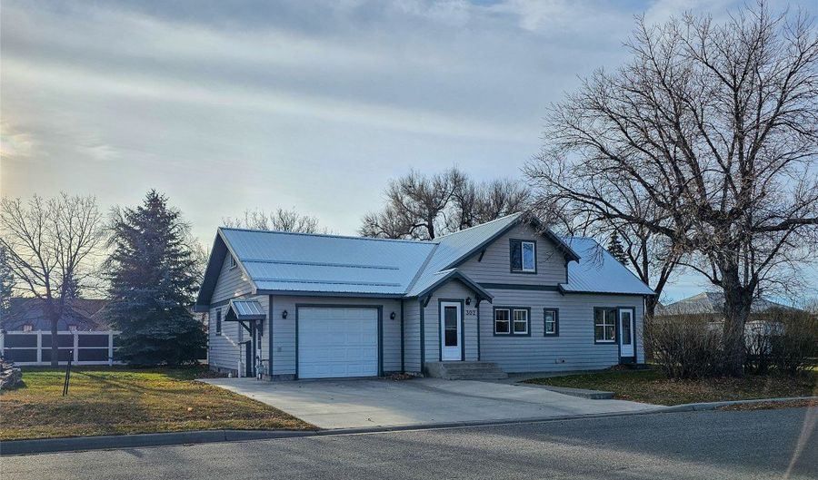 302 Busha, Big Timber, MT 59011 - 3 Beds, 3 Bath