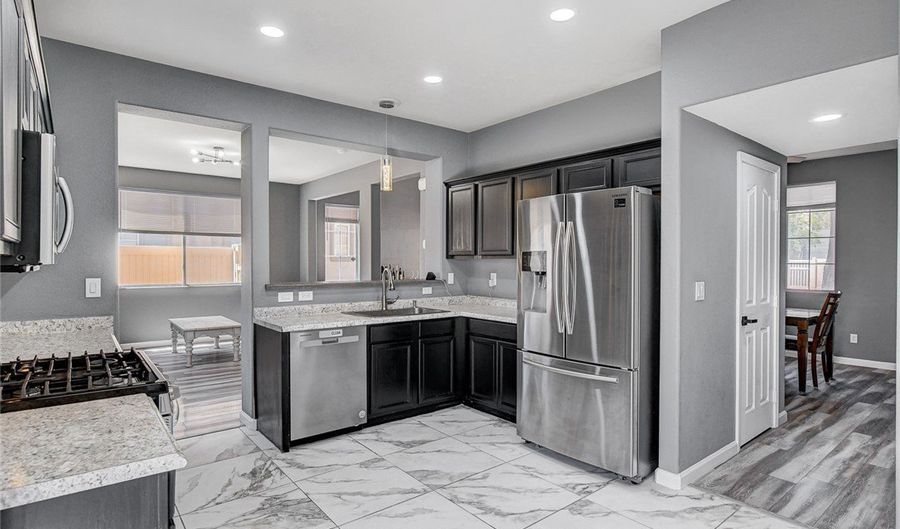 6861 Sweet Pecan St, Las Vegas, NV 89149 - 4 Beds, 3 Bath