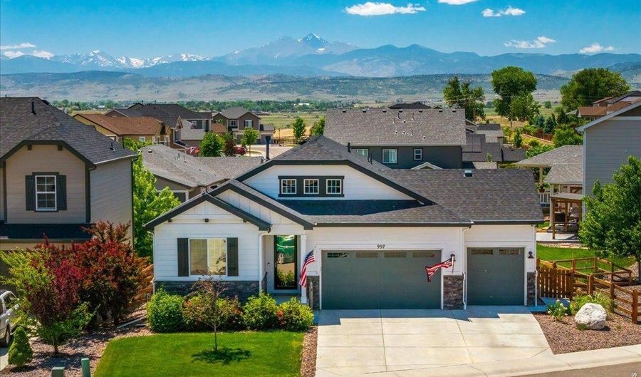 997 Blue Bell Rd, Berthoud, CO 80513 - 5 Beds, 3 Bath