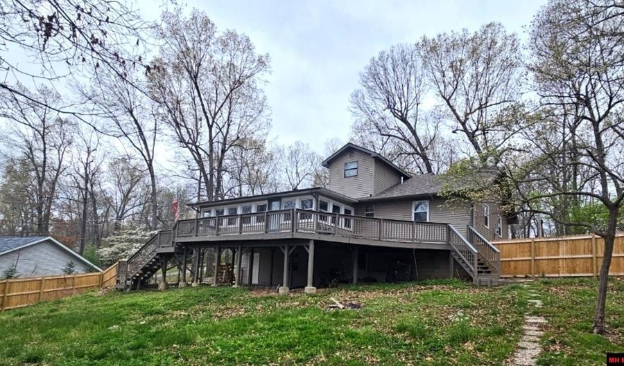 240 ROUND-UP Ln, Mountain Home, AR 72653 - 3 Beds, 3 Bath