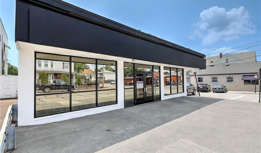 577 Warren Ave, East Providence, RI 02914 - 0 Beds, 0 Bath