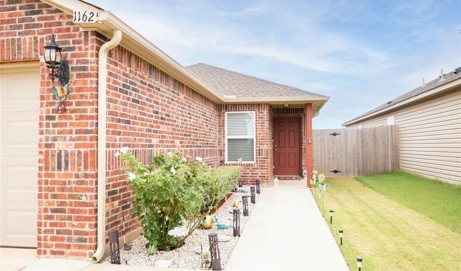 11625 Jude Way, Yukon, OK 73099 - 3 Beds, 2 Bath