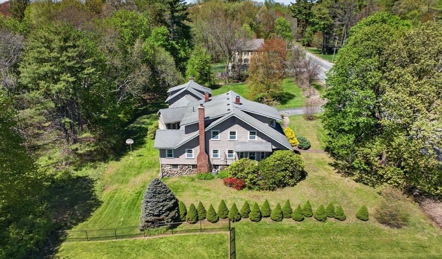 311 S Main St, Andover, MA 01810 - 4 Beds, 5 Bath