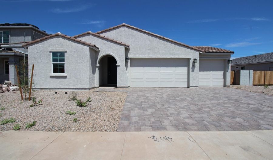 2050 E Piedmont Pl, Casa Grande, AZ 85122 - 3 Beds, 3 Bath
