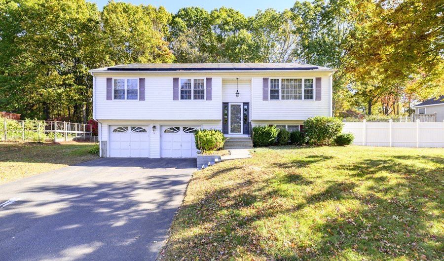 10 Hoinski Way, Ansonia, CT 06401 - 3 Beds, 3 Bath