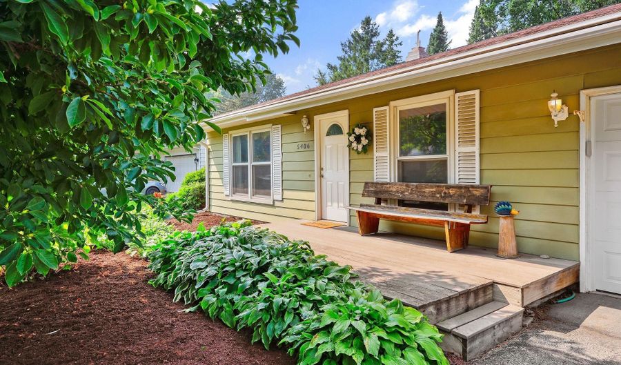 5406 Big Bow Rd, Fitchburg, WI 53711 - 3 Beds, 2 Bath