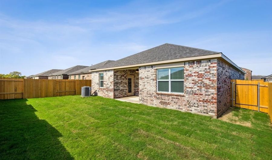 609 Harbor Oaks Dr, Anna, TX 75409 - 4 Beds, 2 Bath