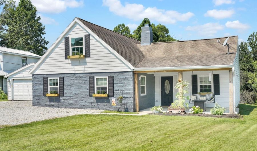 103 W Heltonville Rd, Bedford, IN 47421 - 4 Beds, 2 Bath