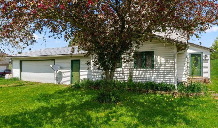 7950 E Metz Rd, Angola, IN 46703 - 3 Beds, 1 Bath