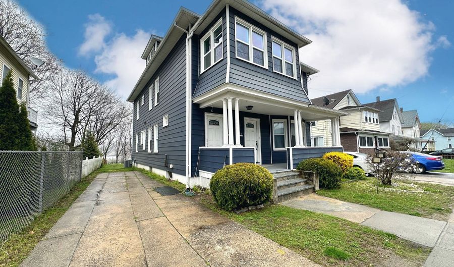 88 Franklin St 2nd floor, Ansonia, CT 06401 - 2 Beds, 1 Bath