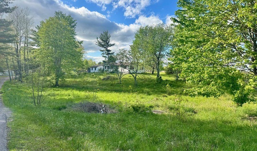 124 COTTONWOOD Ln, Beaver, WV 25813 - 3 Beds, 3 Bath