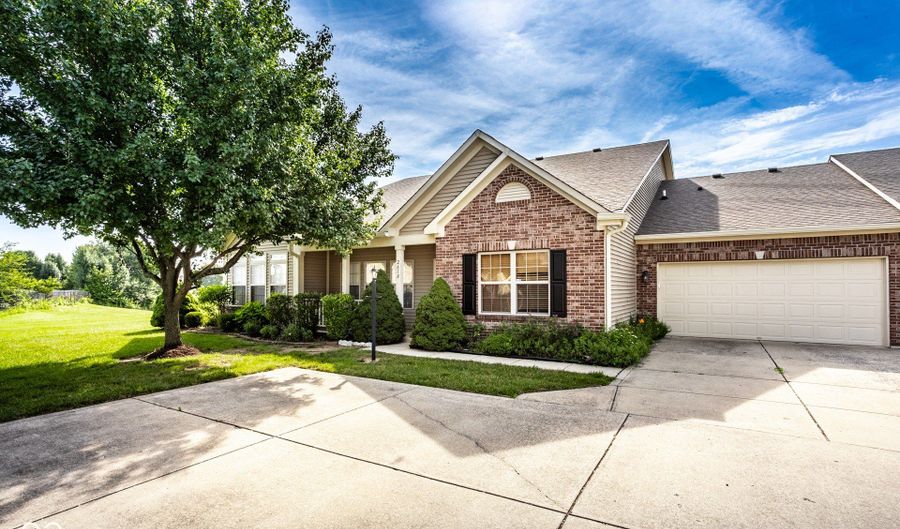 2618 Big Bear Ln, Indianapolis, IN 46217 - 2 Beds, 2 Bath