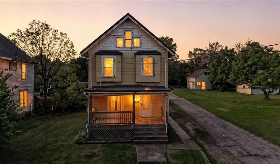 415 Liberty St, Ashland, OH 44805 - 4 Beds, 2 Bath