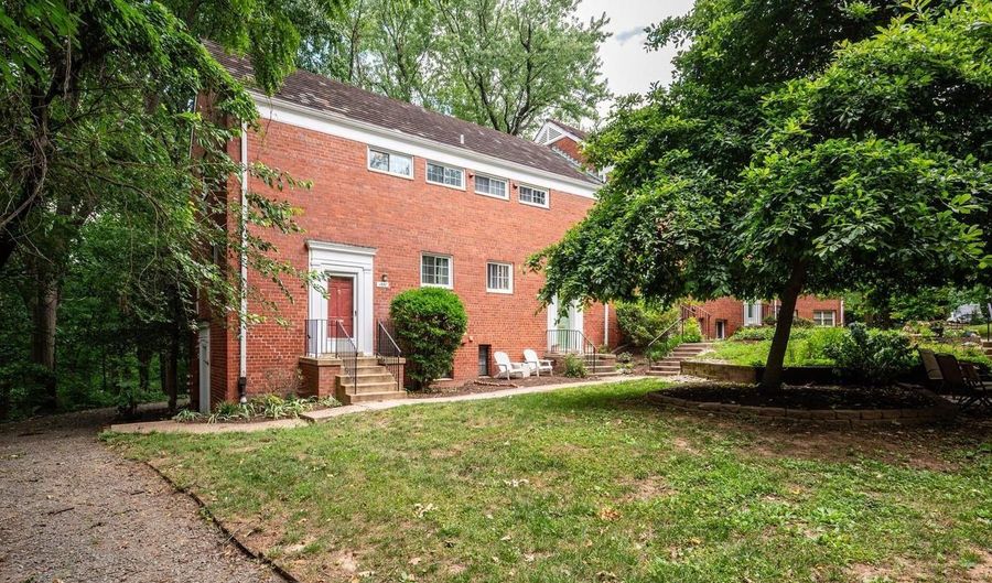 1557 MOUNT EAGLE, Alexandria, VA 22302 - 2 Beds, 1 Bath