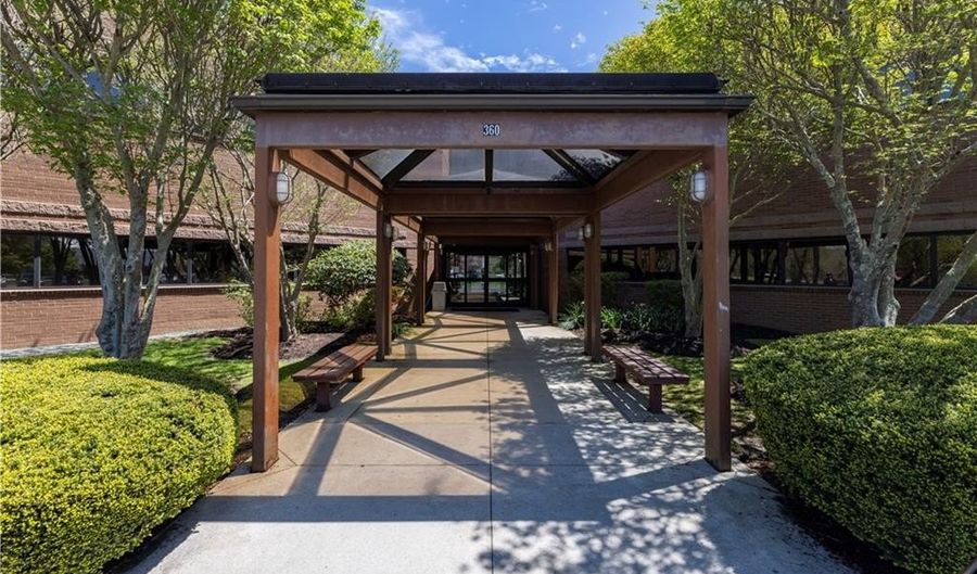 360 Kingstown Rd 202, Narragansett, RI 02882 - 0 Beds, 0 Bath