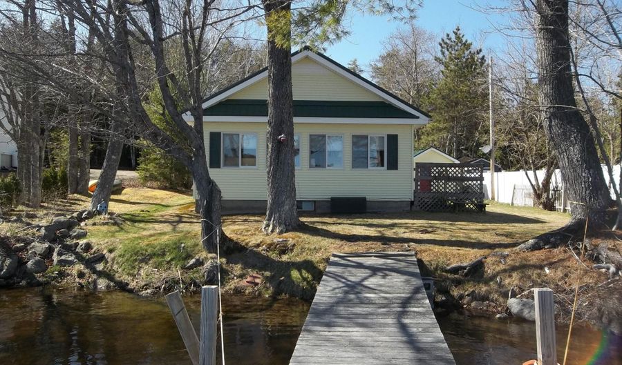 180 Bear Cove Rd, Baileyville, ME 04694 - 2 Beds, 1 Bath