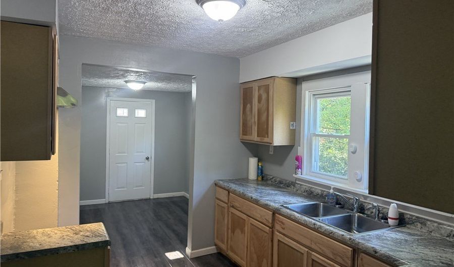 958 Haynes, Akron, OH 44307 - 3 Beds, 2 Bath