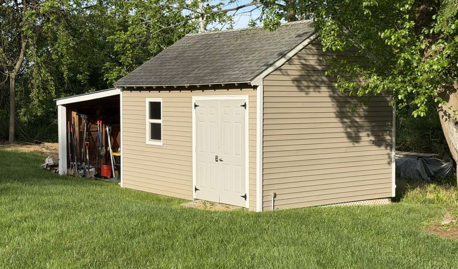 14 Hebron Rd, Bolton, CT 06043 - 4 Beds, 3 Bath