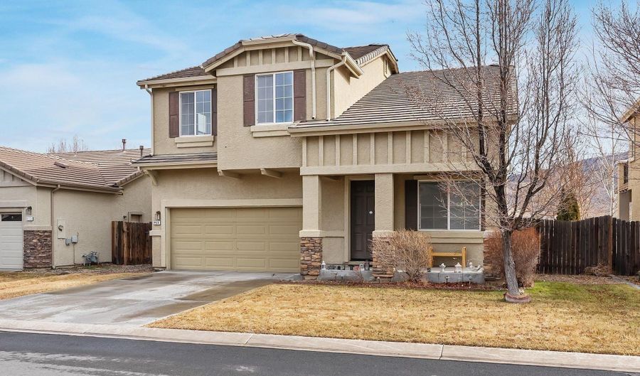 915 Lakeview Dr, Dayton, NV 89403 - 4 Beds, 3 Bath