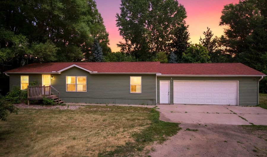 3286 County Road 5 NW, Annandale, MN 55302 - 3 Beds, 2 Bath