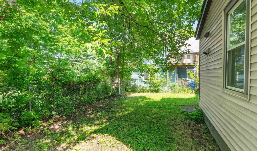 65-67 Park St, Burlington, VT 05401 - 5 Beds, 2 Bath