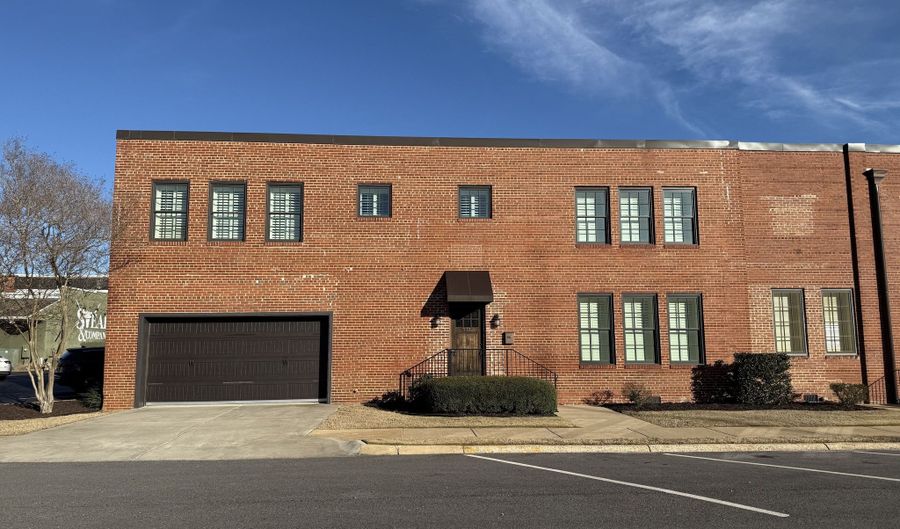 712 4th, West Point, GA 31833 - 4 Beds, 5 Bath