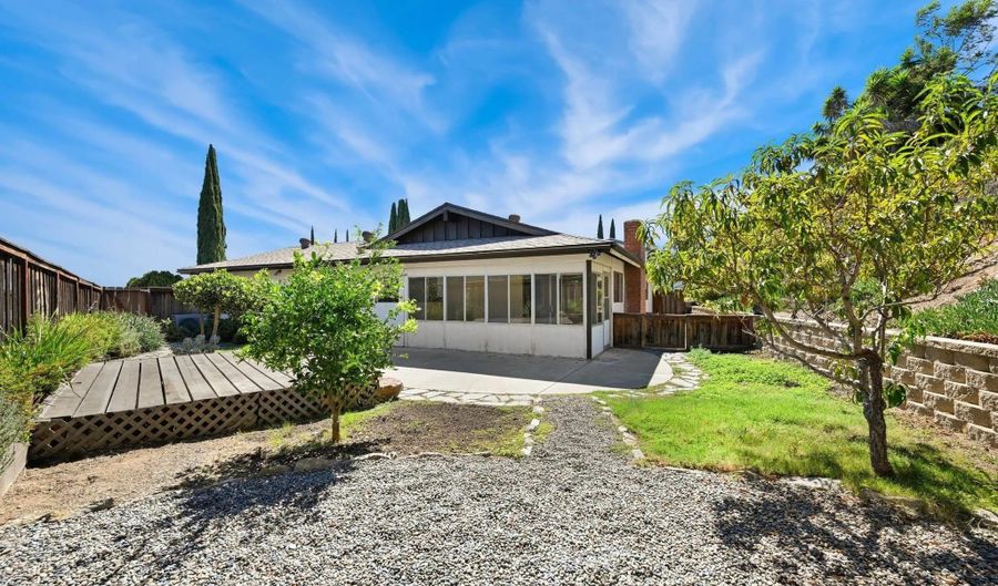 1904 Louis Dr, Escondido, CA 92026 - 2 Beds, 2 Bath