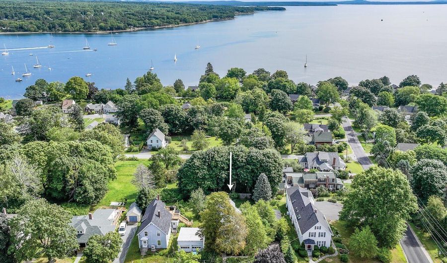 124 Union St, Belfast, ME 04915 - 3 Beds, 3 Bath