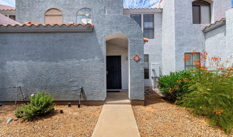 280 S ELIZABETH Way 18, Chandler, AZ 85225 - 2 Beds, 2 Bath