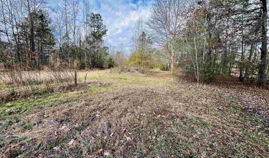 411 LAUNCH Dr, Ashville, AL 35953 - 1 Beds, 1 Bath