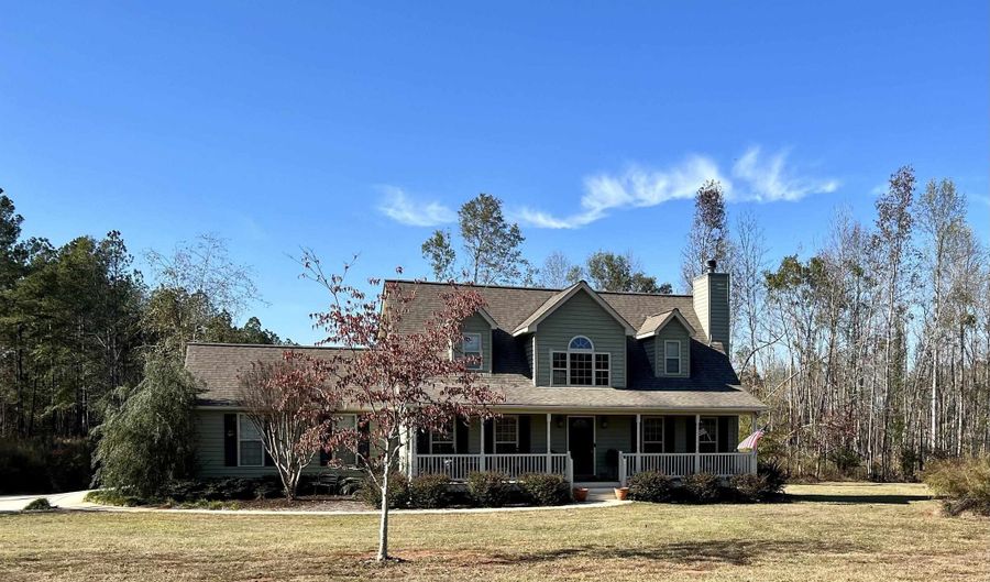 1300 CRAWLEY Rd, Madison, GA 30650 - 3 Beds, 3 Bath