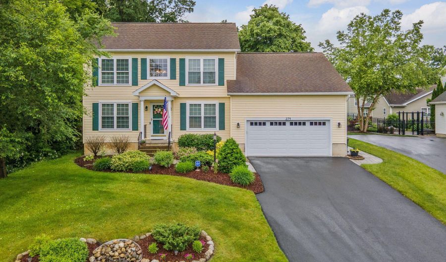 274 Woodlawn Ave, Albany, NY 12208 - 4 Beds, 3 Bath
