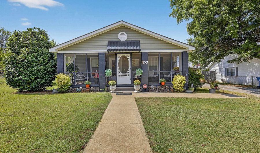 200 MOUNTAIN VIEW Rd, Anniston, AL 36201 - 3 Beds, 1 Bath