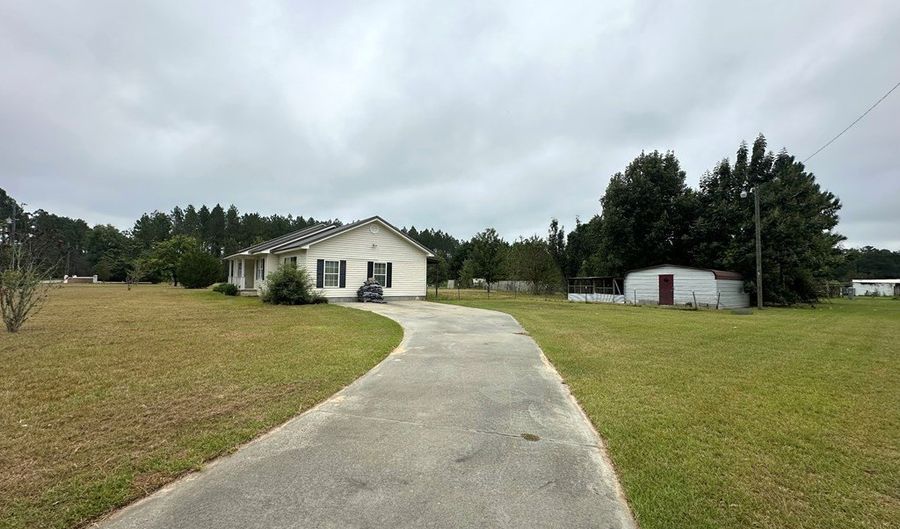 1296 Boone Rd, Adel, GA 31620 - 4 Beds, 2 Bath