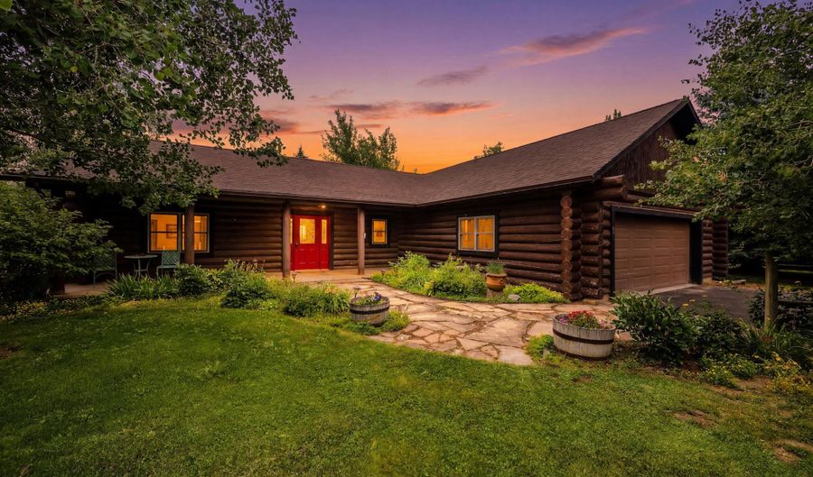 28 Apache Rd, Clearmont, WY 82835 - 2 Beds, 2 Bath