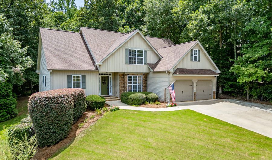 646 Forest Pine Dr, Ball Ground, GA 30107 - 6 Beds, 4 Bath
