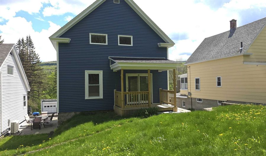 569 Western Ave, Berlin, NH 03570 - 3 Beds, 1 Bath