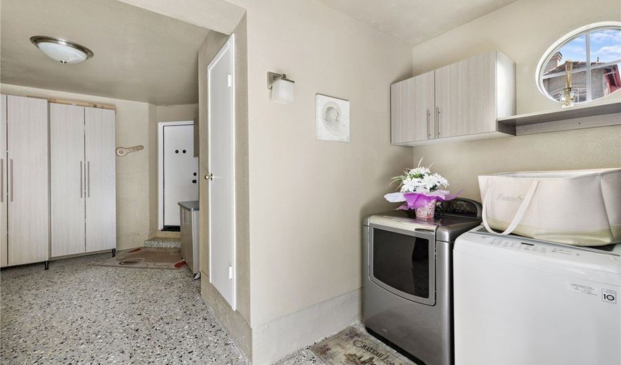 1 Camomile Pl, Aliso Viejo, CA 92656 - 2 Beds, 2 Bath