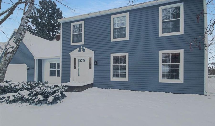 8906 138th Street Ct, Apple Valley, MN 55124 - 4 Beds, 4 Bath