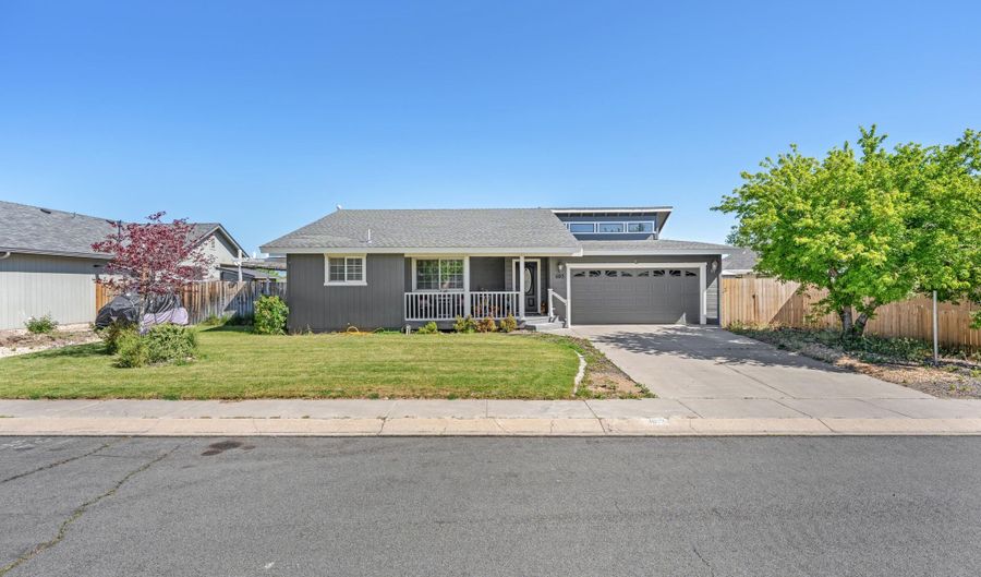693 Lassen Way, Gardnerville, NV 89460 - 3 Beds, 2 Bath